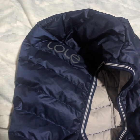 Lole Navy Puffer Vest - Picture 2 of 5